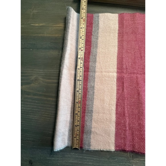 STEVE MADDEN Striped Scarf Italy Pink Gray Fringe 10.75"x 68" Cozy‎ Valentine - Picture 3 of 4